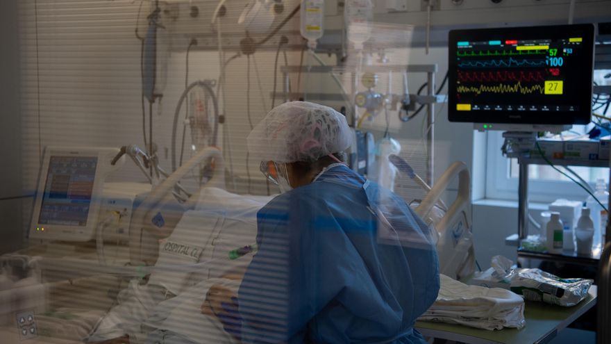 Catalunya cierra el año con más de 25.000 nuevos contagios y 428 pacientes en la UCI