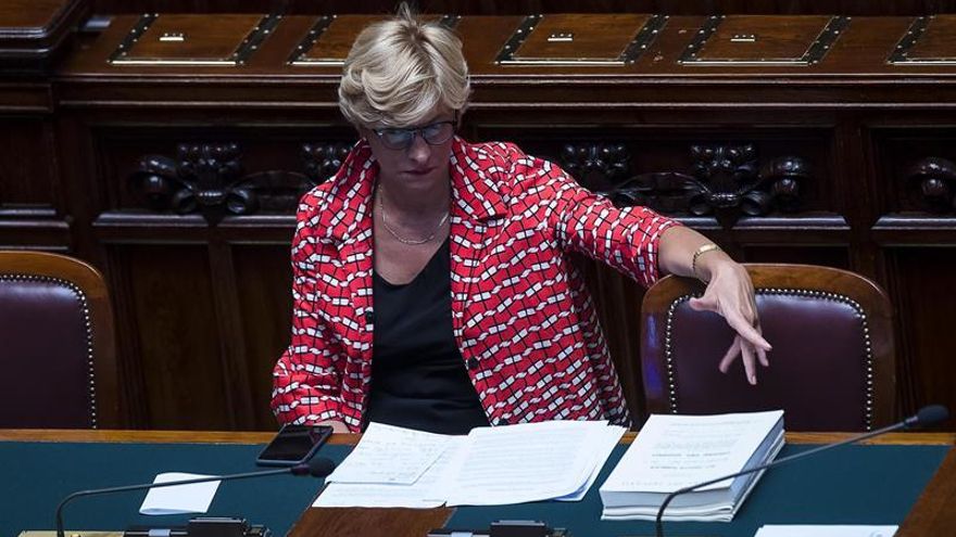 Italia da luz verde a su misión en aguas libias para controlar la inmigración