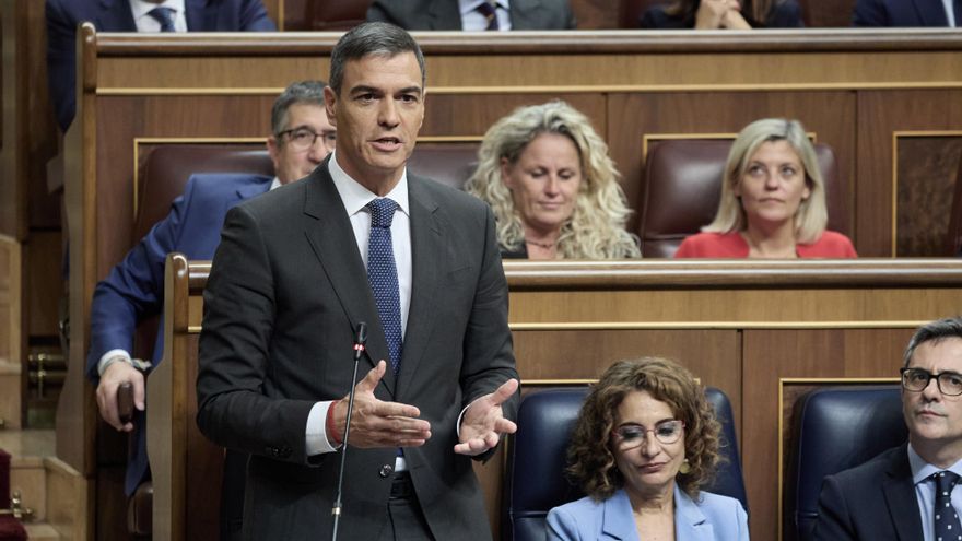 Archivo - El presidente del Gobierno, Pedro Sánchez, en el Congreso de los Diputados, a 9 de octubre de 2024, en Madrid (España).