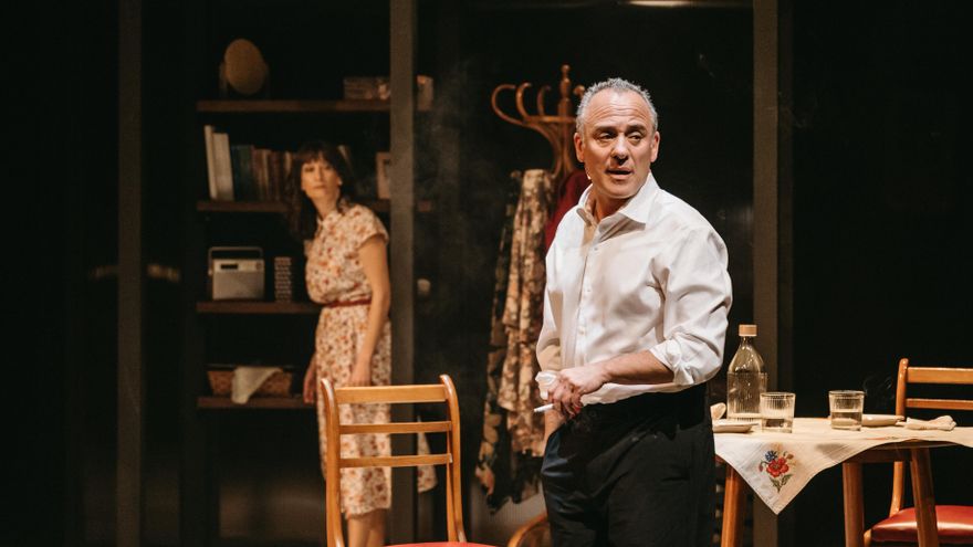 Juan Mayorga estrena su obra más íntima y personal, ‘Los yugoslavos’, donde nada es lo que parece