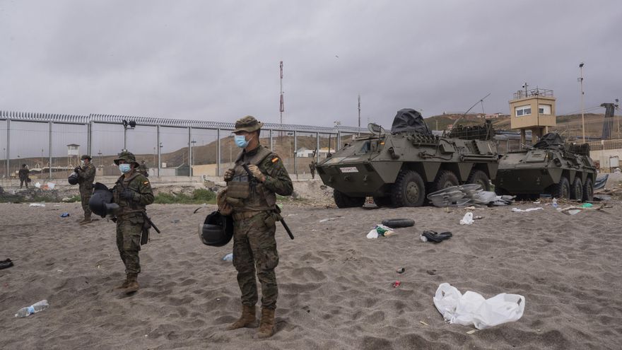 Soldados españoles en Ceuta