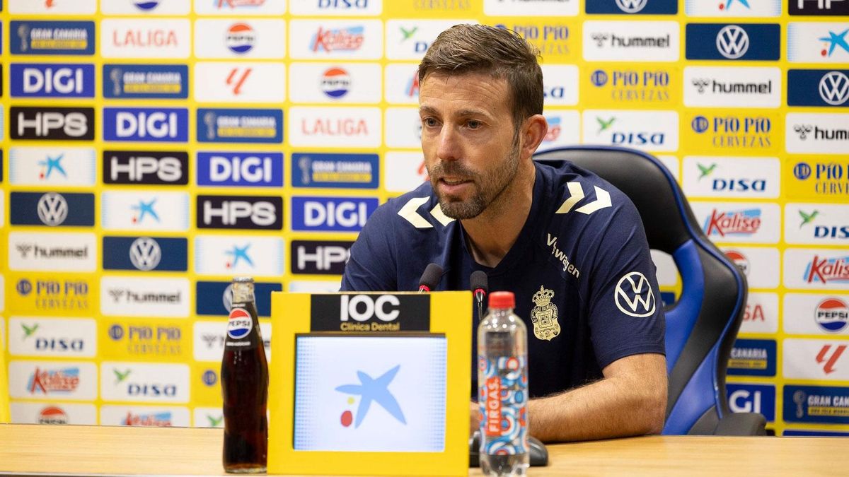 Luis García afirma que no tiene tiempo para pensar si se juega la destitución