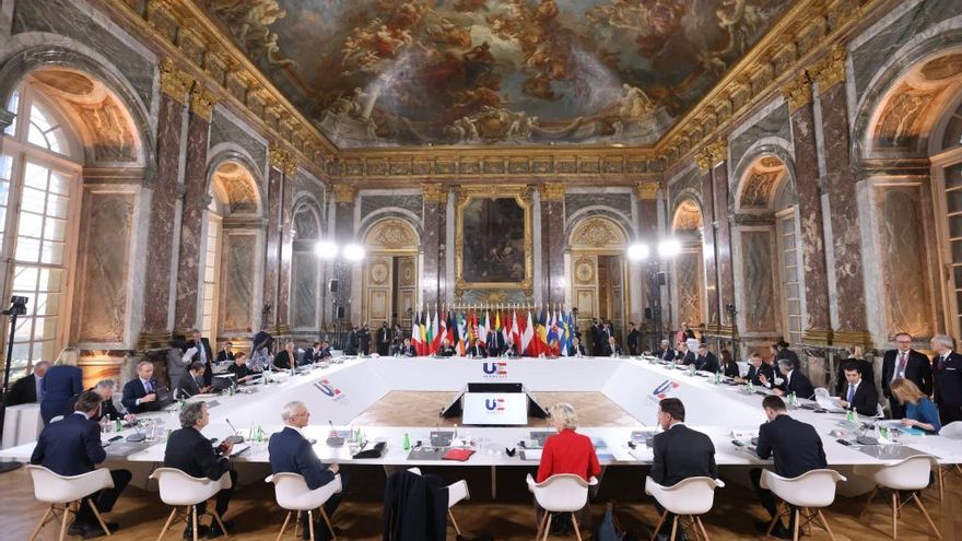 Los líderes de la UE enfrían la vía rápida para la adhesión de Ucrania
