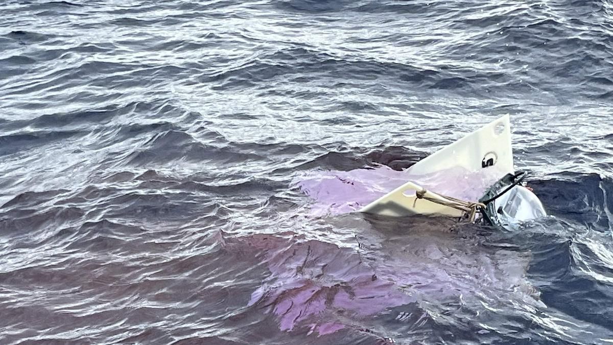 Boya de deriva en uso, como parte de la investigación realizada por Plocan.