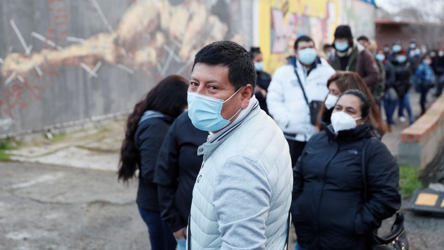 Ecuatorianos votando en Madrid