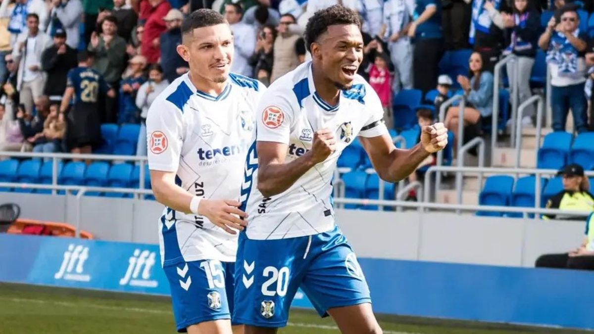 El Tenerife renueva una temporada a Alassan