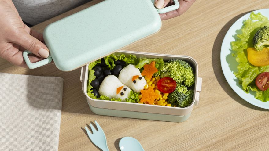 Frutos secos, lácteos sin azúcar o cereales: ideas sencillas para llevar un almuerzo saludable al cole