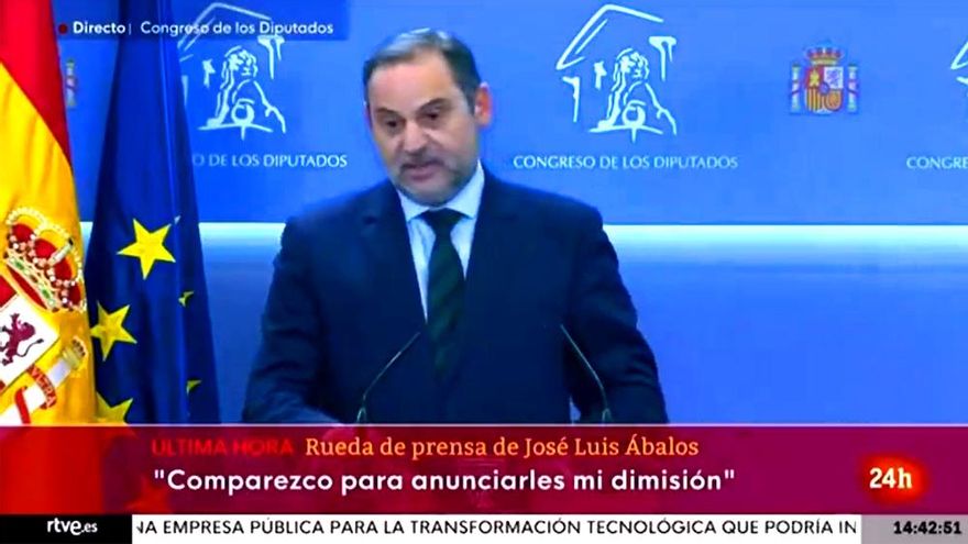 El desliz en el Canal 24 horas de TVE que llevó a equívoco durante la comparecencia de Ábalos