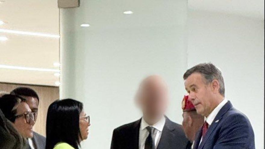 El director de la CIA se reúne con Delcy Rodríguez en Caracas