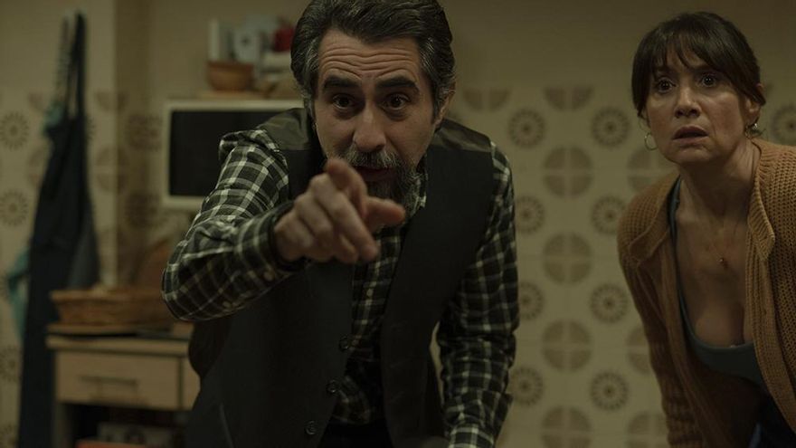 Berto Romero pasa a 'El otro lado' con un equilibrio modélico entre comedia, terror y crítica a los medios de comunicación