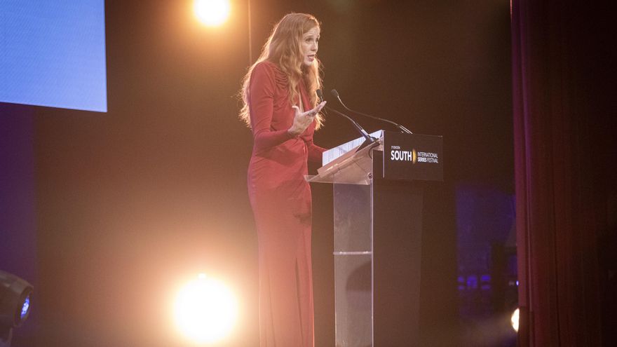 María Castro, recibiendo su premio