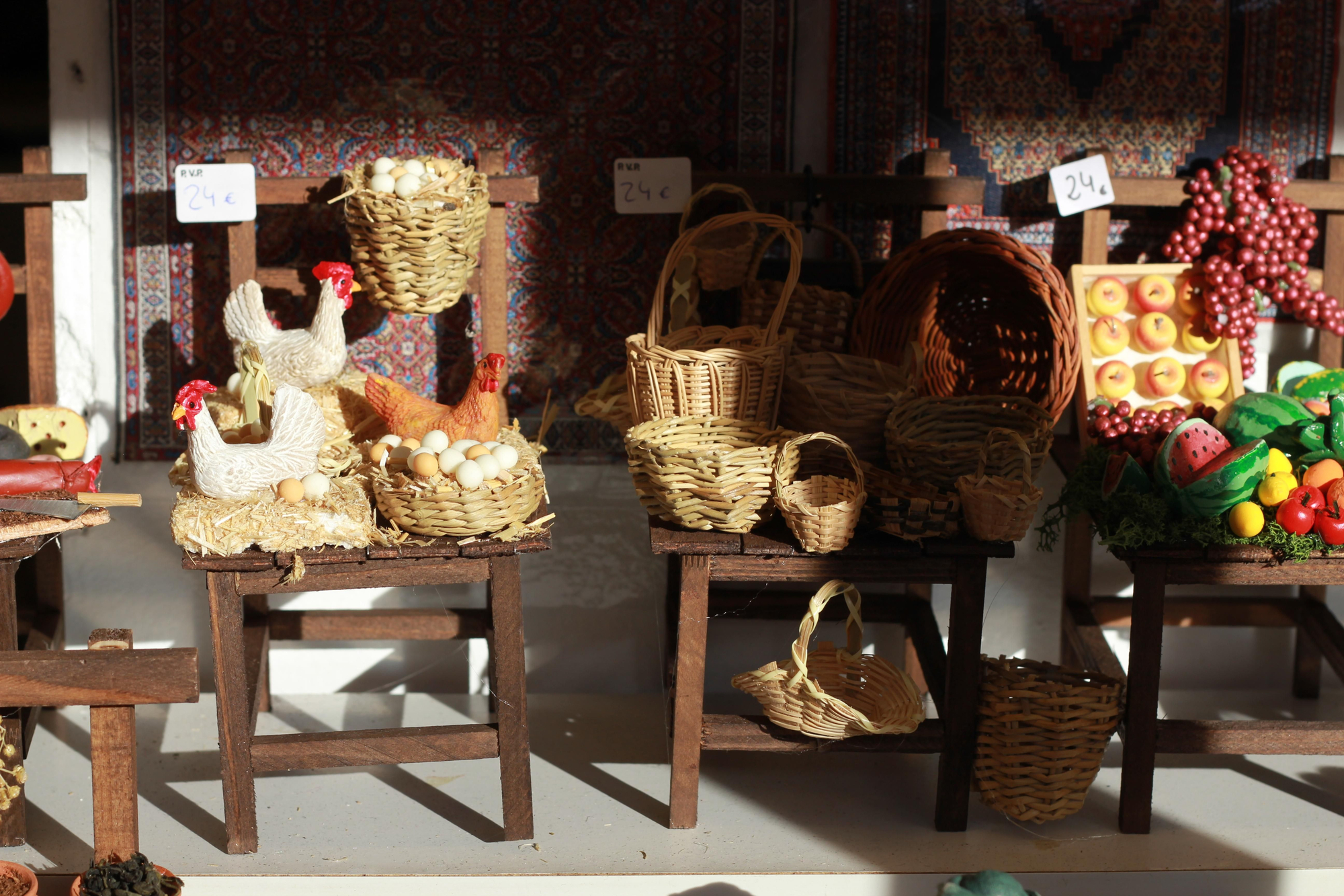 Recorrido puesto a puesto por la Navidad en la Plaza Mayor de Madrid