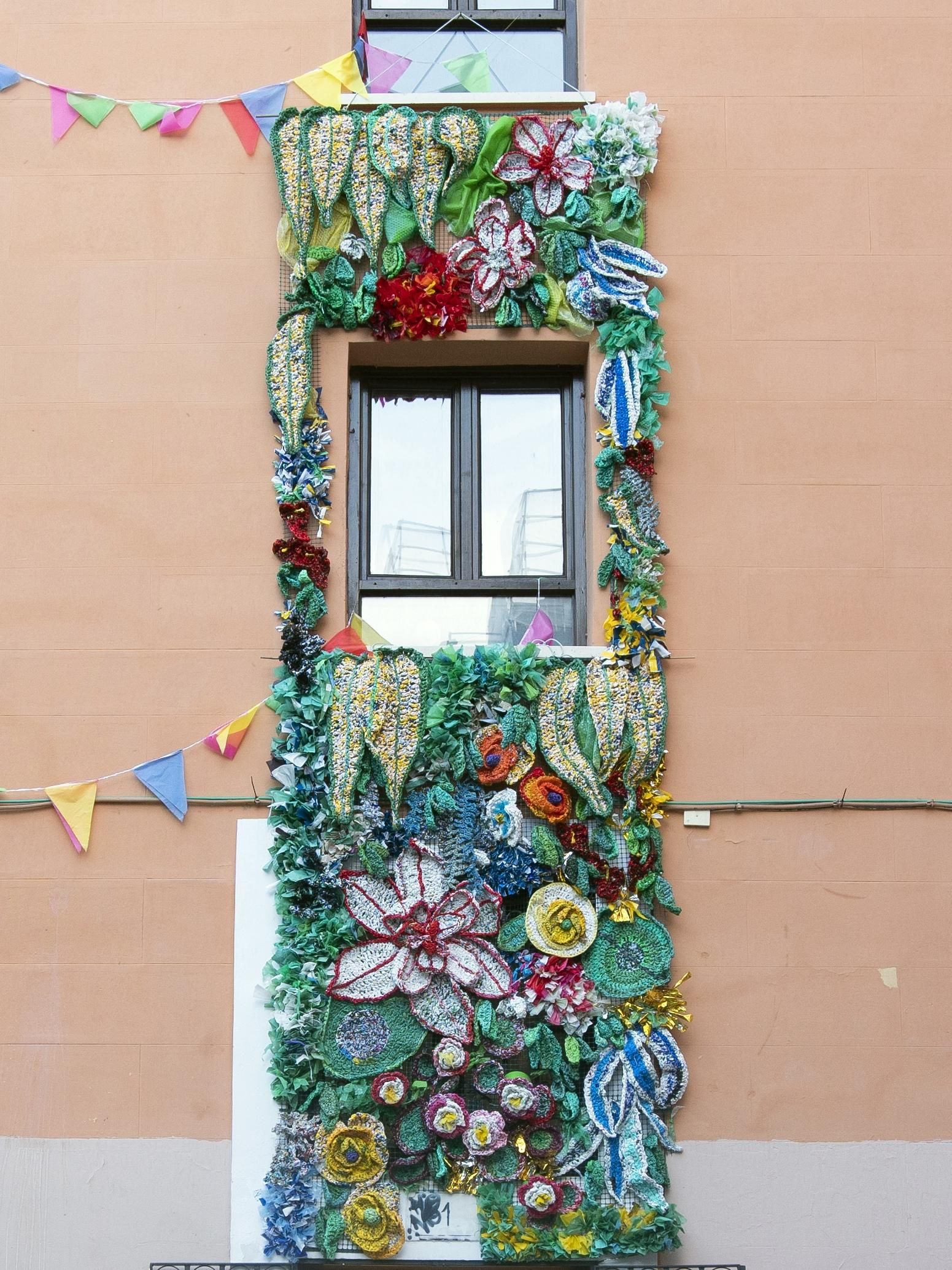 Mosaico de Las Enganchadas, ganador del Premio del Público Pinta Malasaña 2022