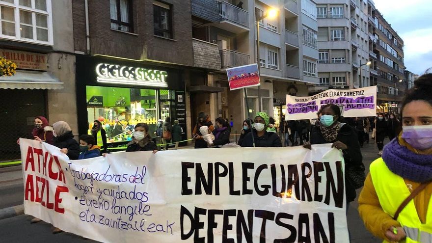 Manifestantes en defensa del empleo