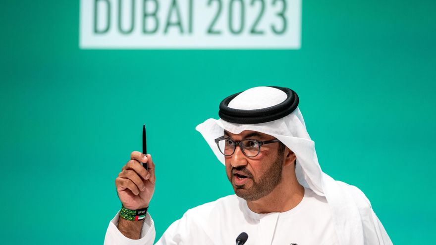 El presidente de la COP dice ahora que "cree en la ciencia" tras negar que haya evidencias para dejar el petróleo y el gas