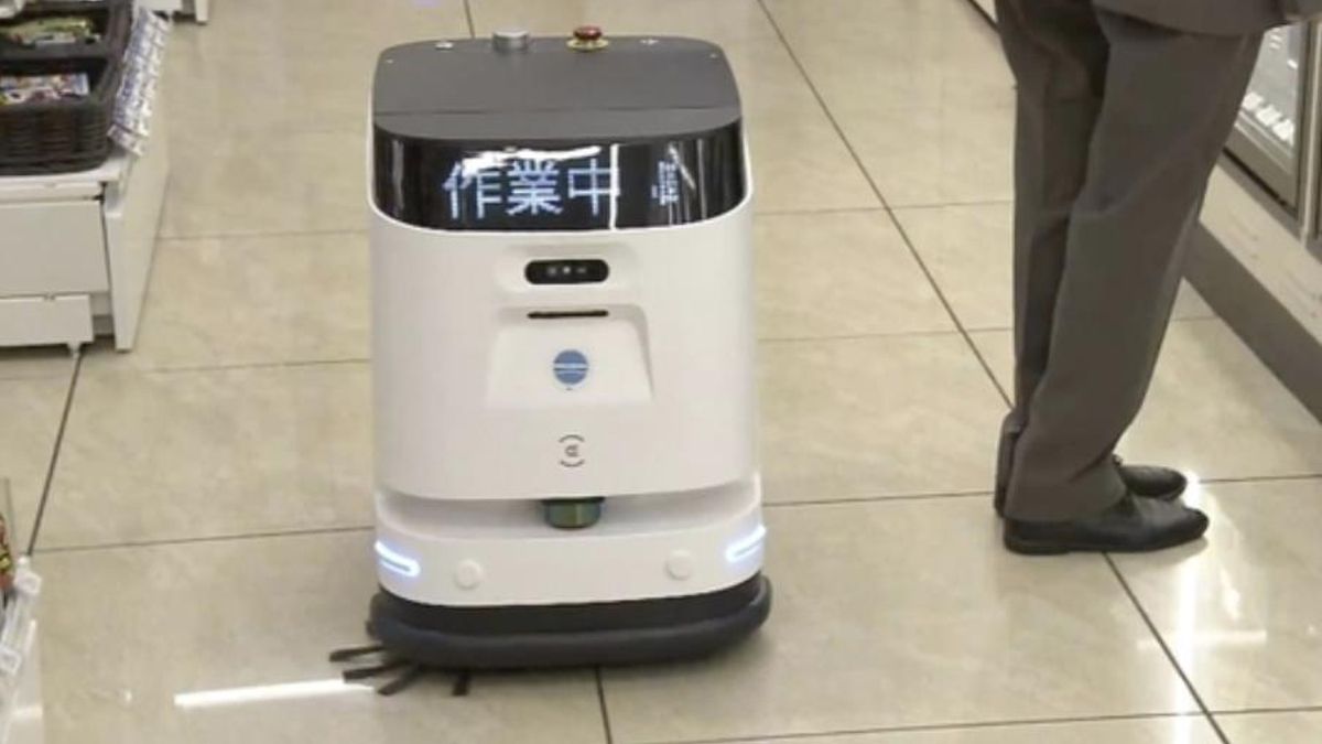 Además de los brazos mecánicos, se están probando dispositivos que limpian suelos y cristales