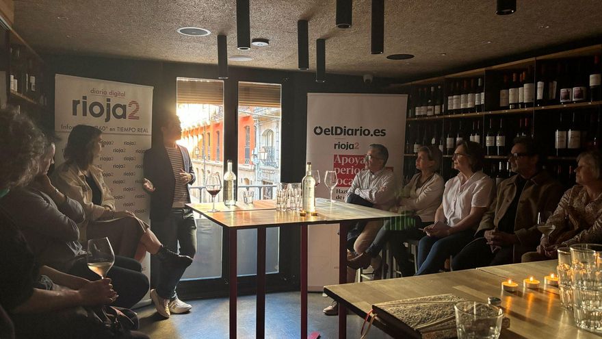 Un evento en pleno apagón: Pablo Simón protagoniza el primer 'Arranque' con socios de elDiario.es en La Rioja