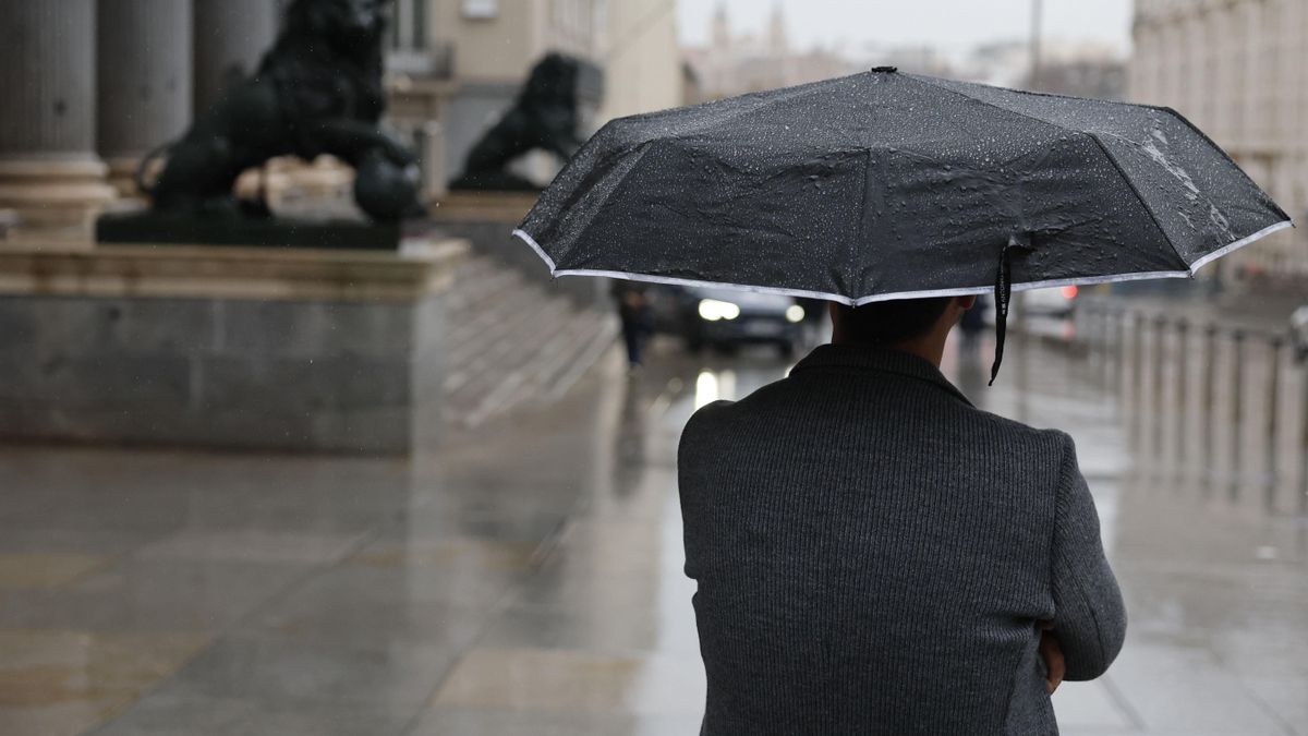 La borrasca Leonardo se despide este viernes, pero las lluvias continuarán durante el fin de semana