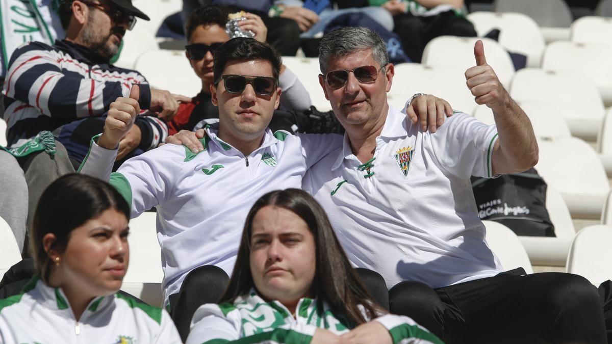 Grada Blanquiverde del Córdoba CF - CD Leganés