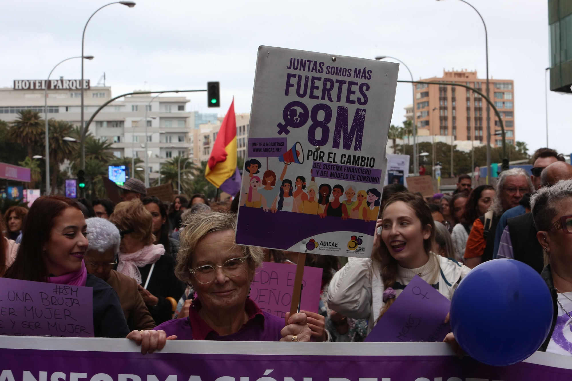 Así se vivió la manifestación por el 8M en Gran Canaria