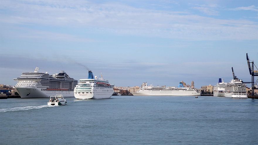 Denuncian jornadas de 80 horas semanales en la reparación de cruceros en Puerto Real con contratos por la mitad