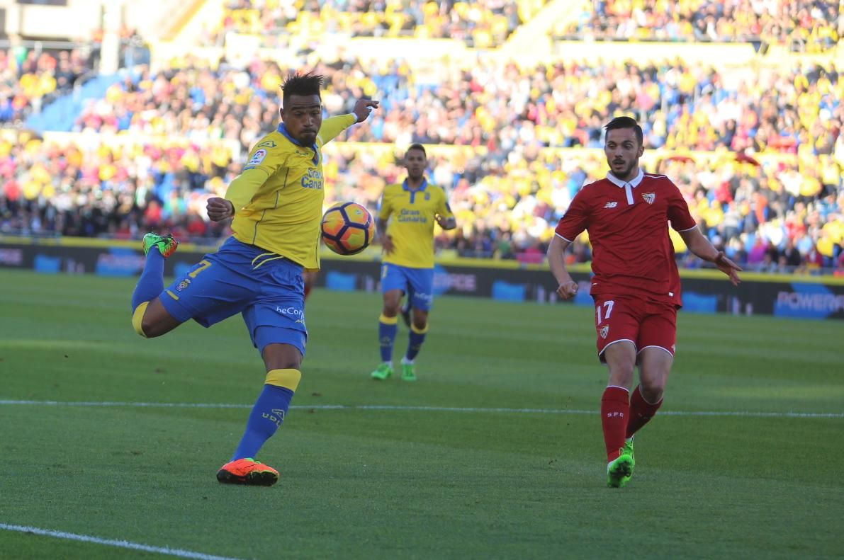 Imagen del partido entre la UD Las Palmas y el Sevilla FC. Alejandro Ramos.