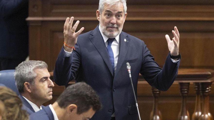 Clavijo presume de construir viviendas públicas y el PSOE le recuerda que fueron iniciadas en la presidencia de Torres