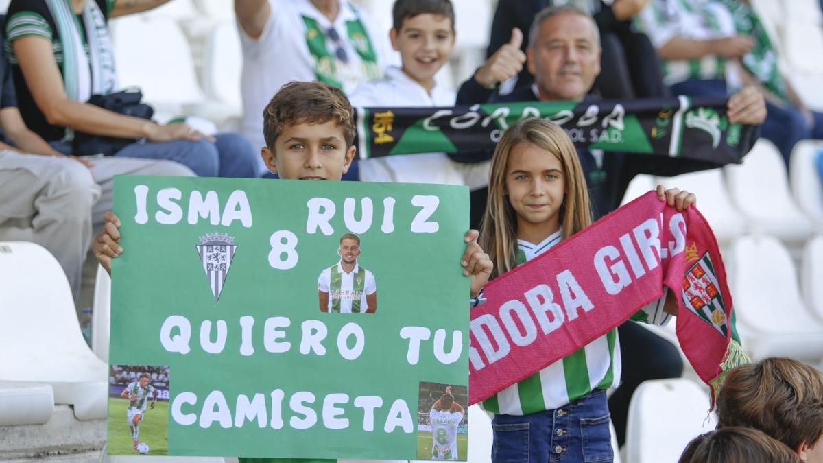 Grada Blanquiverde del Córdoba CF - SD Eibar