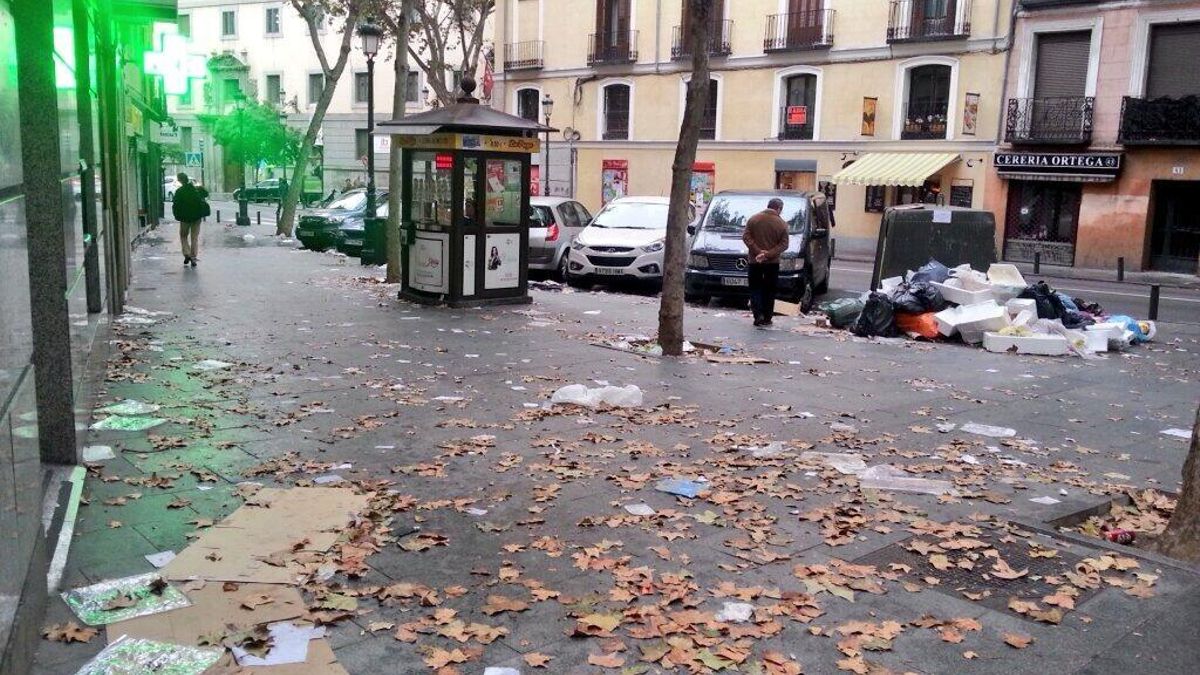 La basura se multiplica en las calles de Madrid después de tres días de huelga