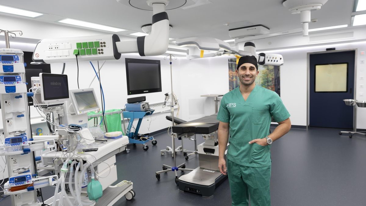 Kevin Armas, neurocirujano de Hospital Perpetuo Socorro.