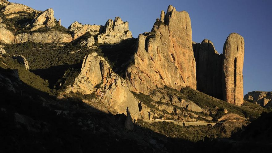 Estas formaciones geológicas de 65 millones de años son un paraíso para senderistas, escaladores y aves rapaces