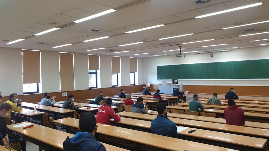 500 edificios; 50 alumnos por sede; 10 por aula: el sobrecoste de unas oposiciones para 45.000 aspirantes con aforo Covid