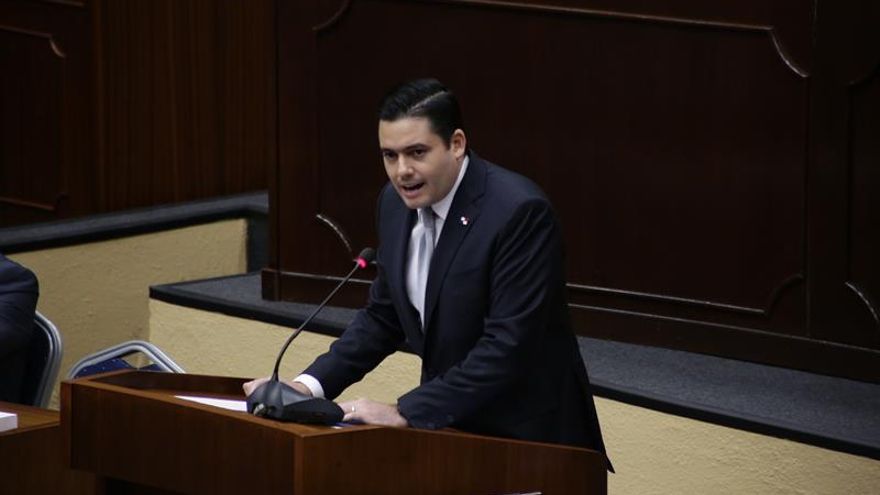 El vicepresidente panameño, José Gabriel Carrizo (en la imagen), ha dicho que el Gobierno enfrentará el tema migratorio como una política de Estado que sin provocaciones de rechazo y odio pero con el claro propósito de controlar quién se queda y quién se va.