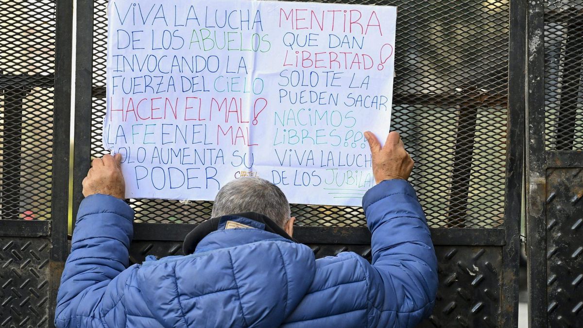 El ajuste en la salud pública es especialmente cruel con los jubilados.