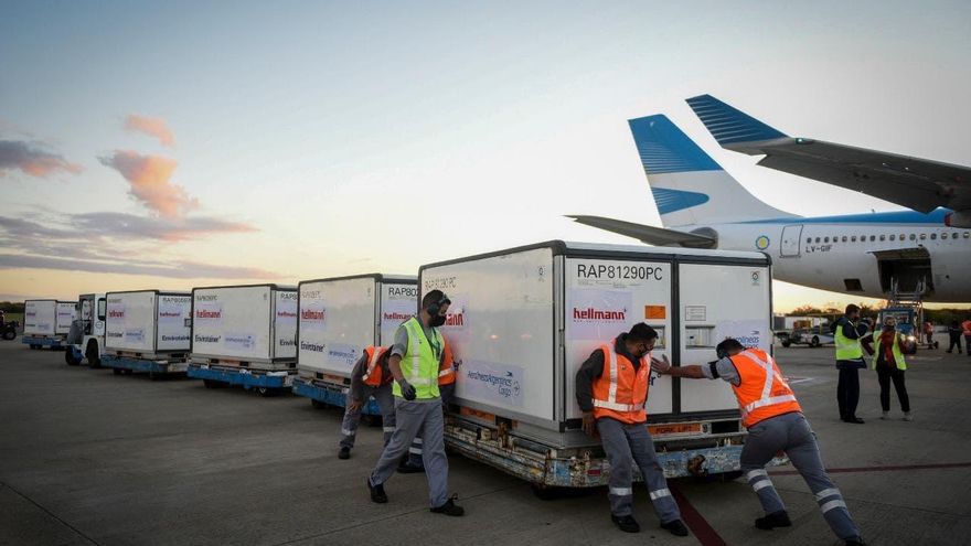 Arribó desde China una nueva partida de vacunas Sinopharm