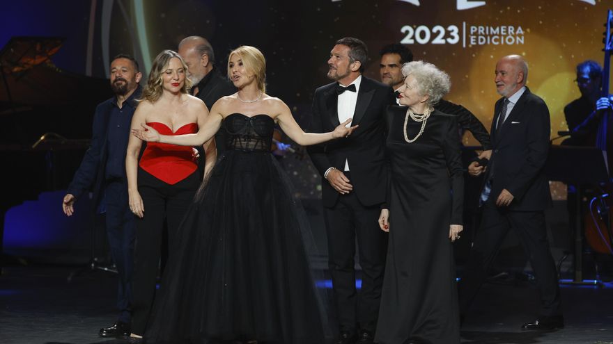 Todos los nominados a los premios Talía