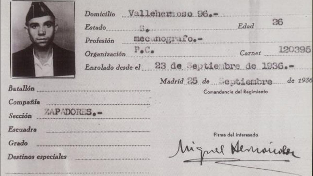 Ficha de alistamiento en el 5º Regimiento de Miguel Hernández