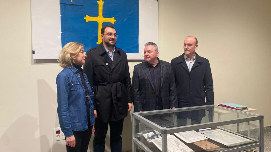 Barbón asegura que llegará hasta el final para conseguir la oficialidad del asturiano