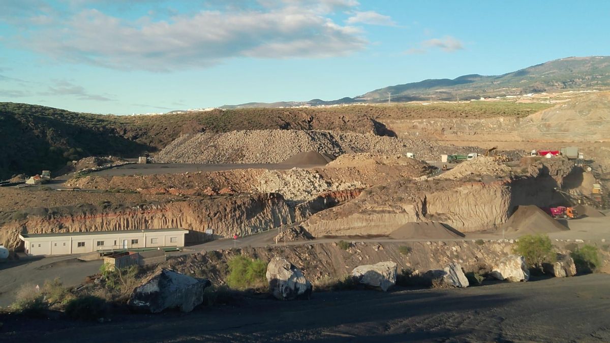 Así de fácil es saquear tesoros arqueológicos en el sur de Tenerife mediante la extracción de áridos