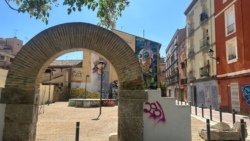 Entre la ruina y el olvido: el barrio zaragozano de la Magdalena clama por su patrimonio y su gente