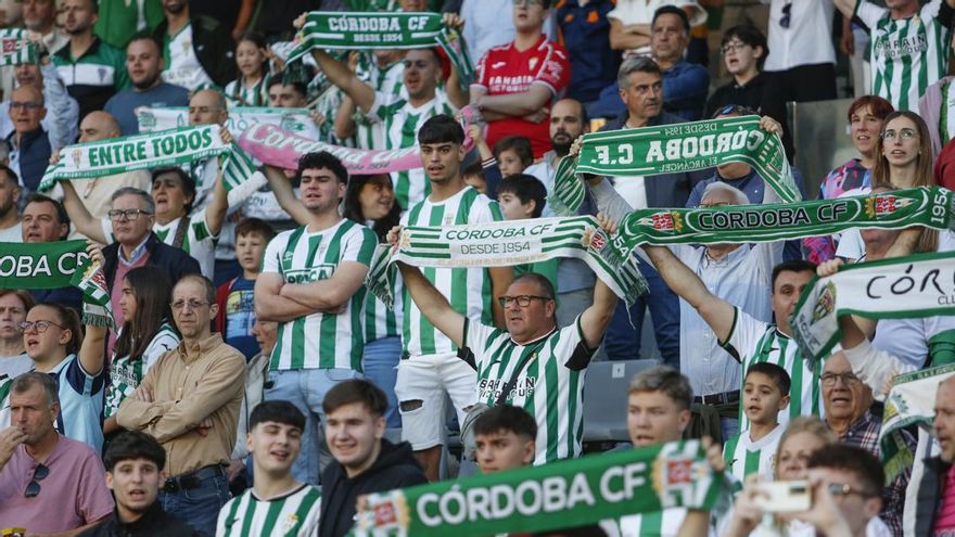 Grada Blanquiverde del Córdoba CF - Albacete BP