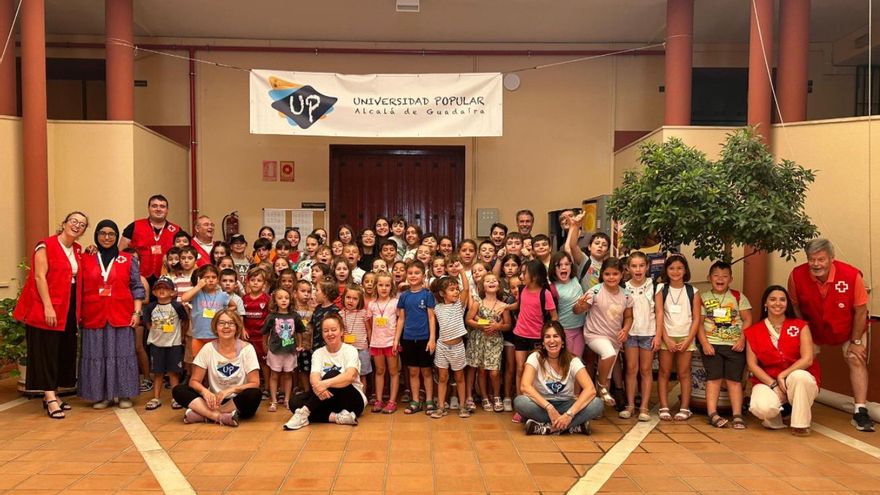 Los menores de Alcalá de Guadaíra aprenden ciberseguridad en los talleres de verano de la Universidad Popular