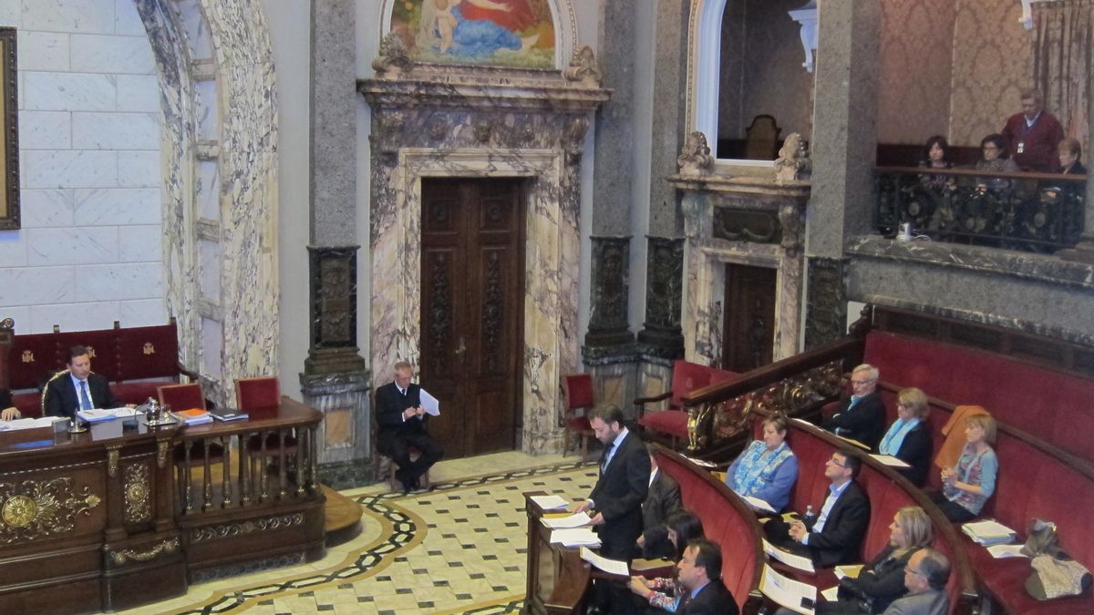 El Ayuntamiento de Valencia acuerda por unanimidad autorizar la exhumación del cuerpo de Teófilo Alcorisa