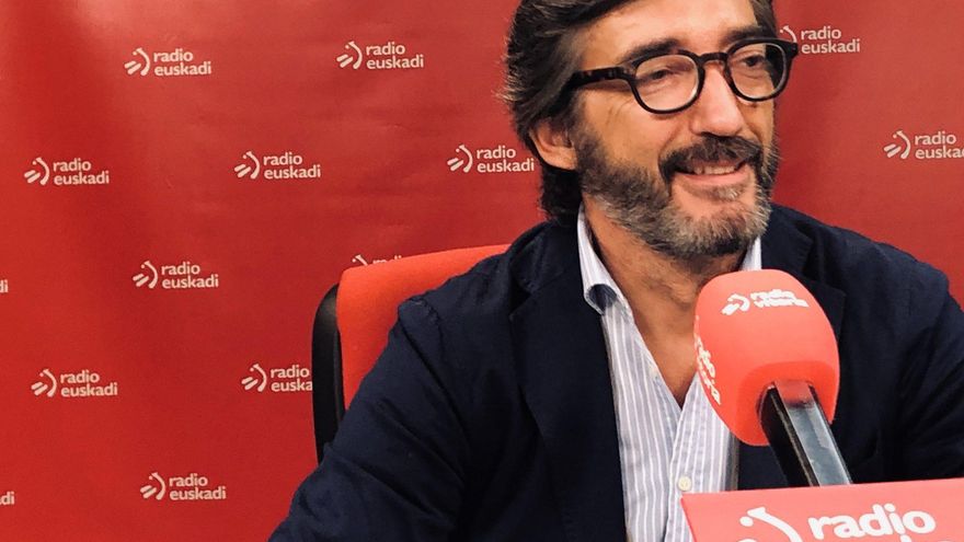 El PP señala a "la escuela vasca" por generar "un clima de odio a España" tras la agresión a un militante
