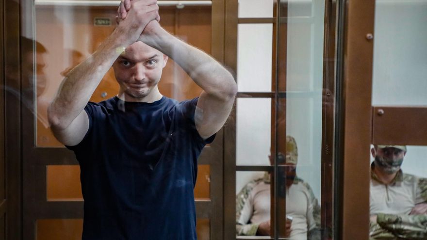 Imagen de archivo de Iván Safrónov, durante un juicio en Moscú. EFE/EPA/YURI KOCHETKOV