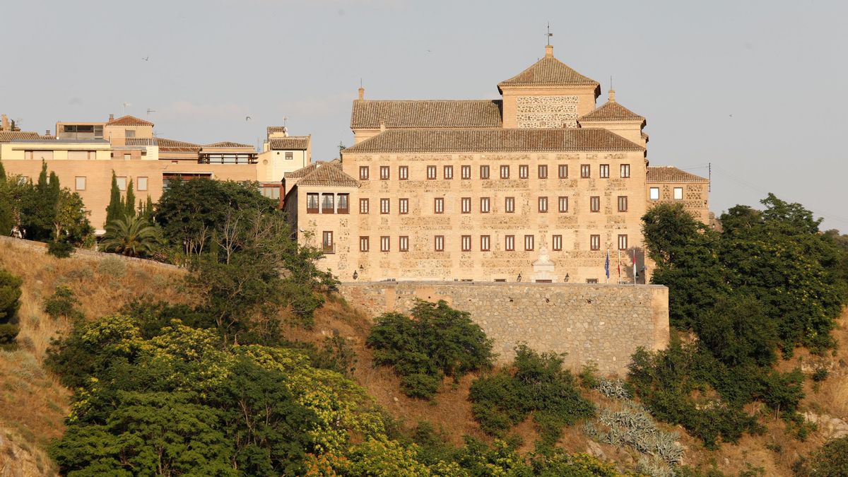 Sede de las Cortes de Castilla-La Mancha