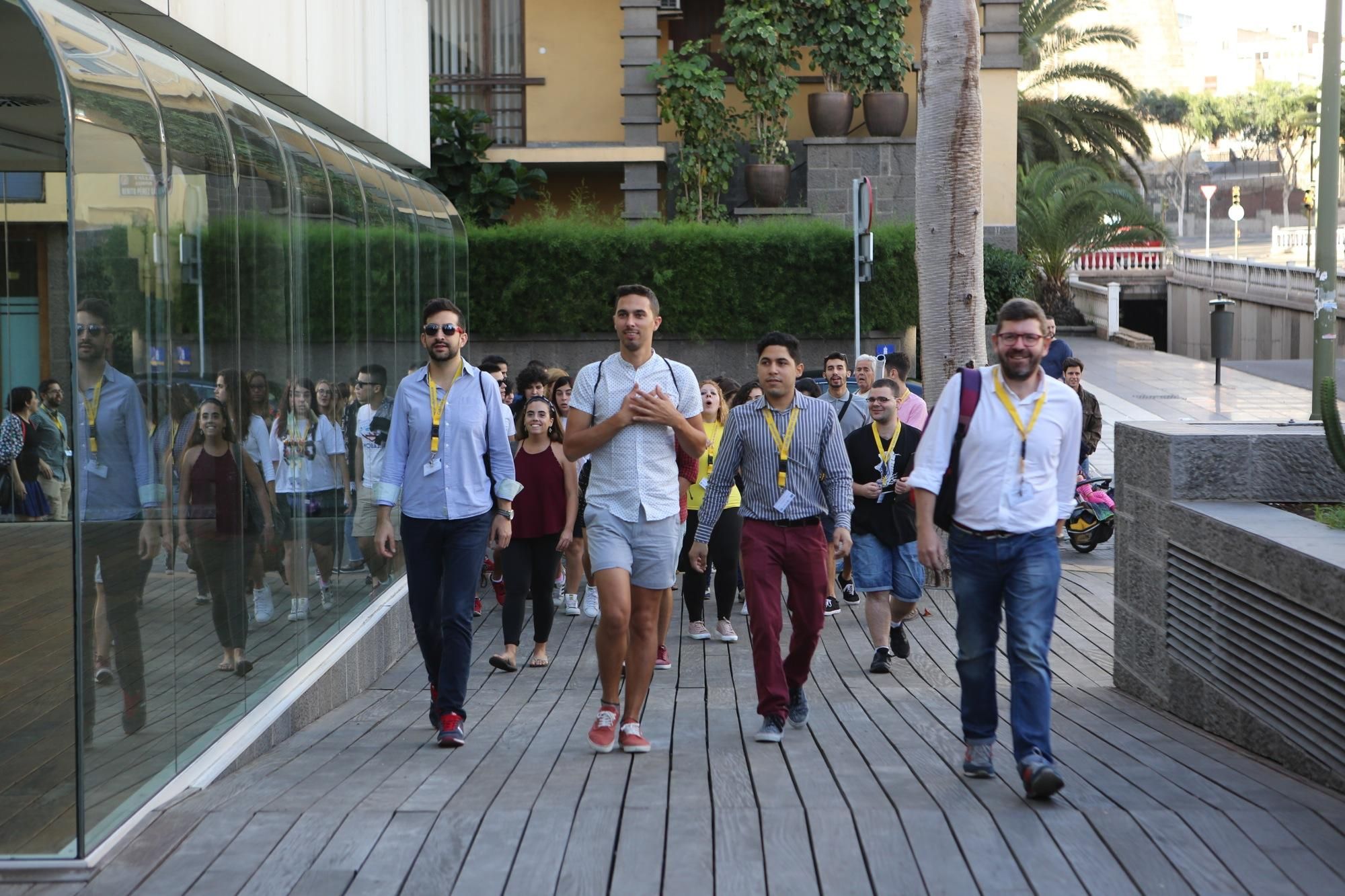 Recepción de miembros del Consejo de la Juventud de España en el Cabildo