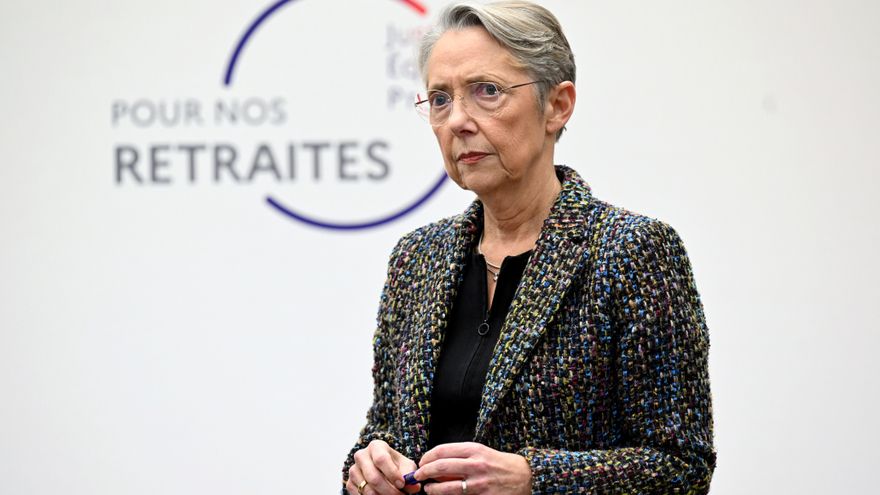 El Gobierno francés propone subir la edad mínima de jubilación a los 64 años