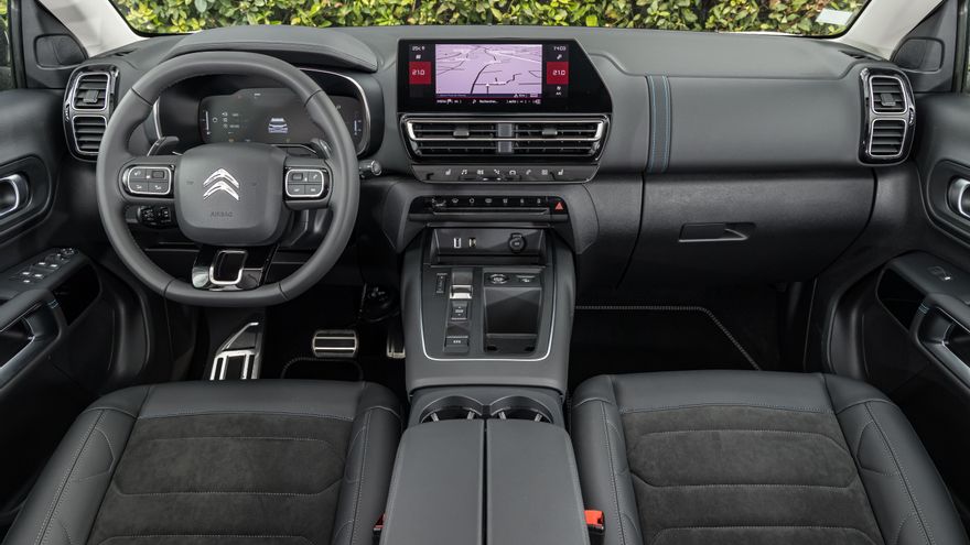 En las versiones más equipadas, el C5 Aircross Hybrid estrena una pantalla táctil de 10 pulgadas.
