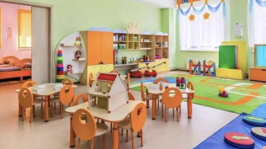Cierra una escuela infantil gestionada por la Consejería de Bienestar Social por falta de personal de limpieza